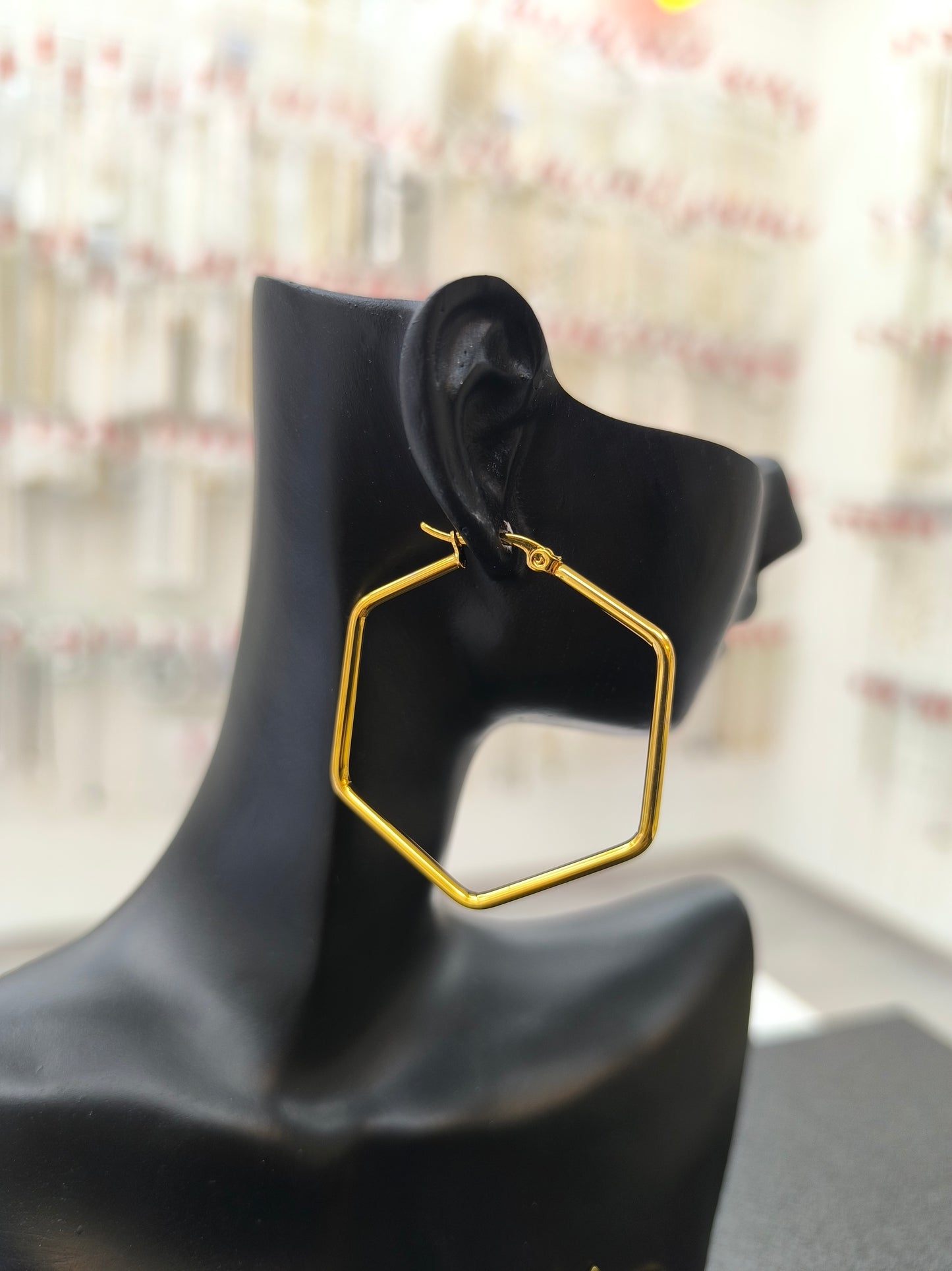 BOUCLES D'OREILLES CREOLES DOREES HEXAGONE