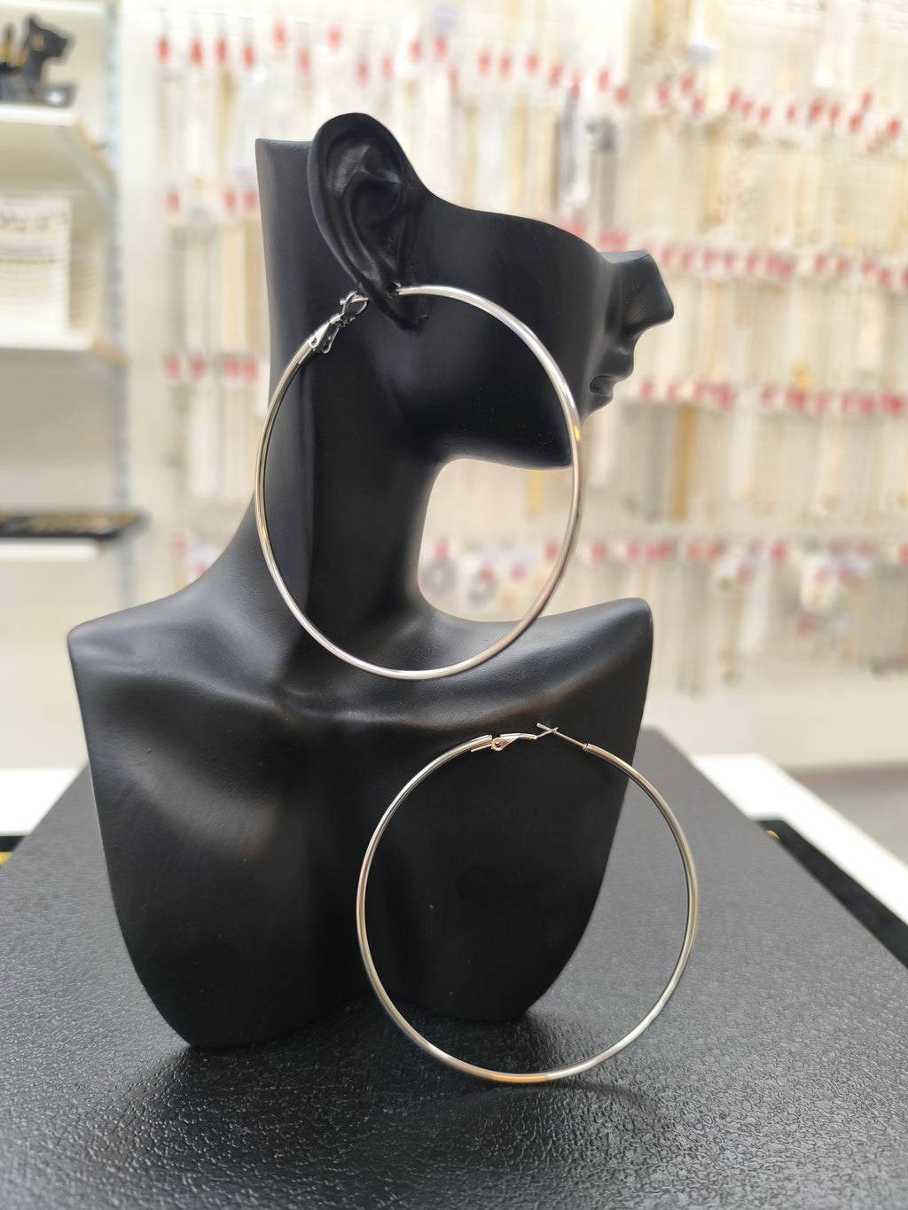 Créoles argentées 2 mm fermoir à rabat en acier inoxydable