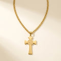 Chaîne et pendentif croix de saint Benoît en acier inoxydable