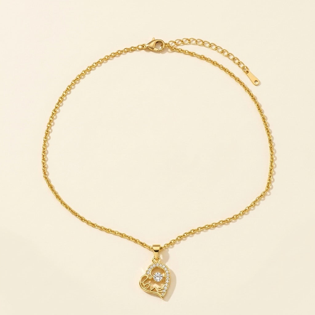Collier doré pendentif cœur en oxyde de zirconium