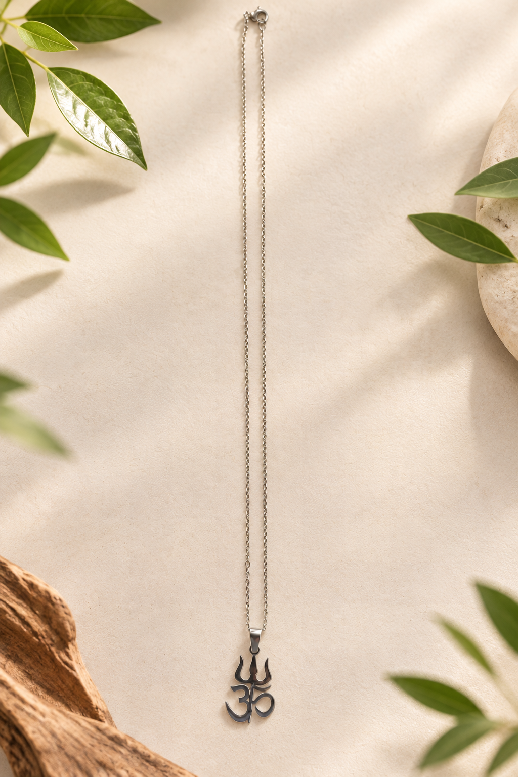 Collier pendentif ॐ « Om » en acier inoxydable, modèle 4
