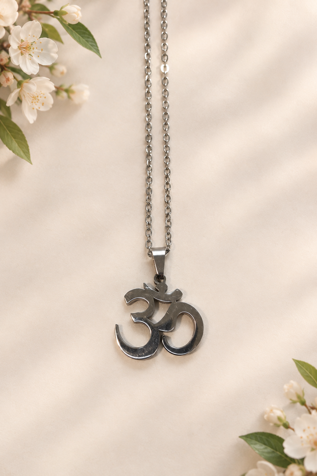 Collier pendentif ॐ « Om » en acier inoxydable, modèle 3