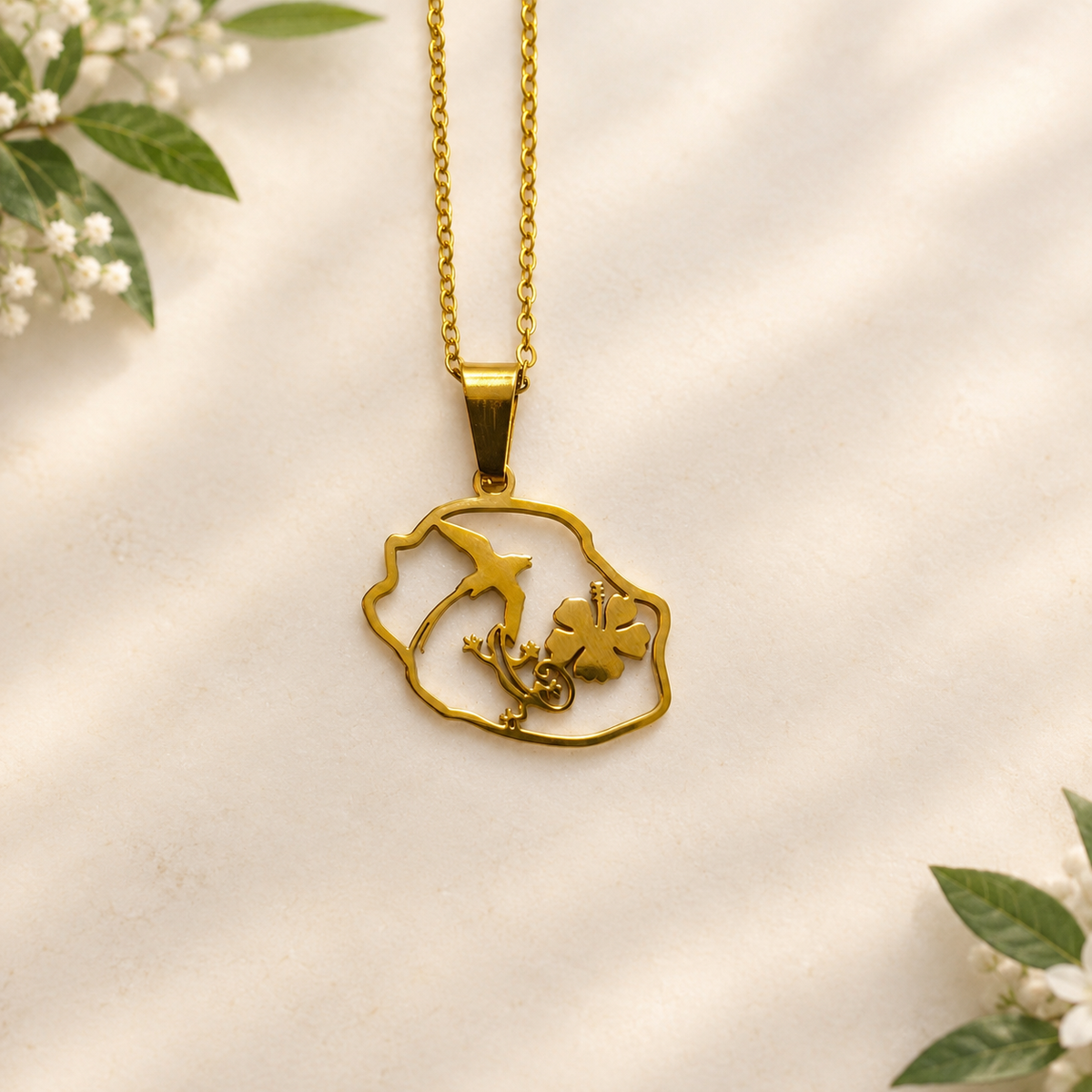 Collier pendentif carte de La Réunion en acier inoxydable