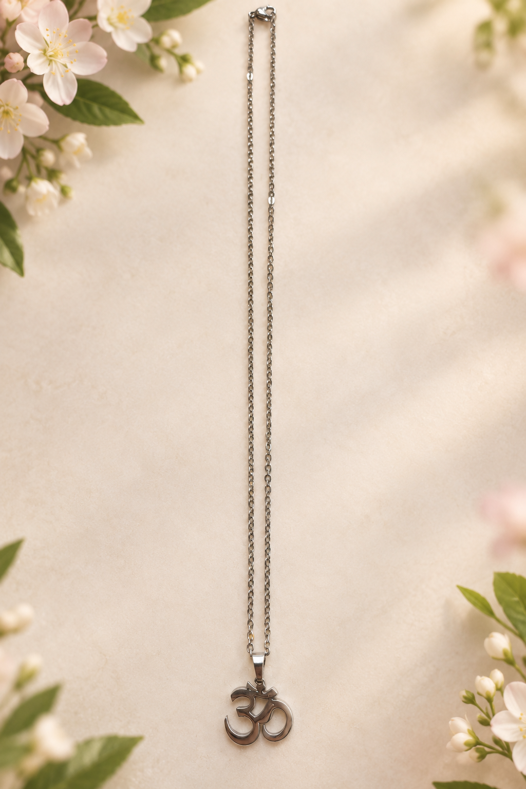 Collier pendentif ॐ « Om » en acier inoxydable, modèle 3