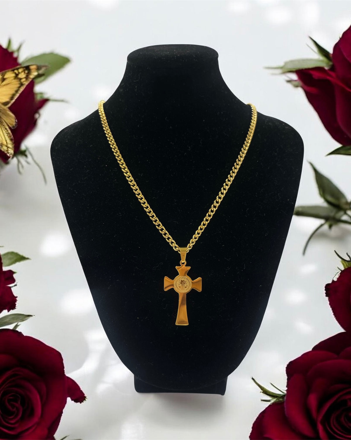 Chaîne et pendentif croix de saint Benoît en acier inoxydable