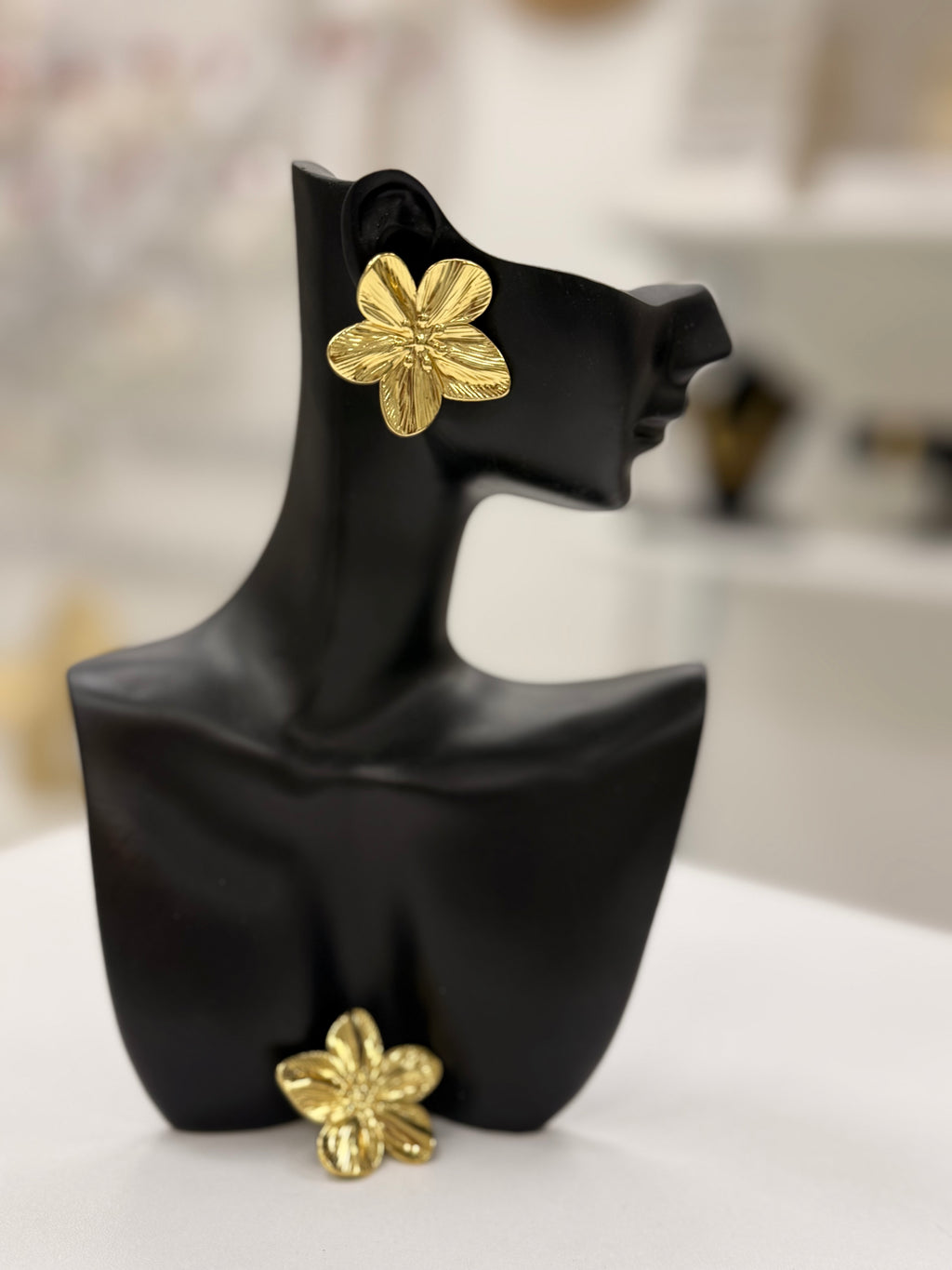 Boucles d'oreilles clou fleur d'hibiscus en acier inoxydable