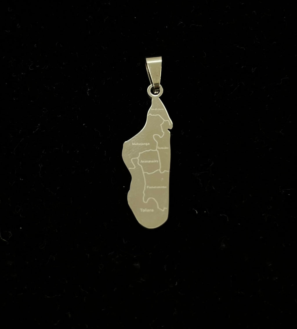 Pendentif carte de Madagascar en acier inoxydable