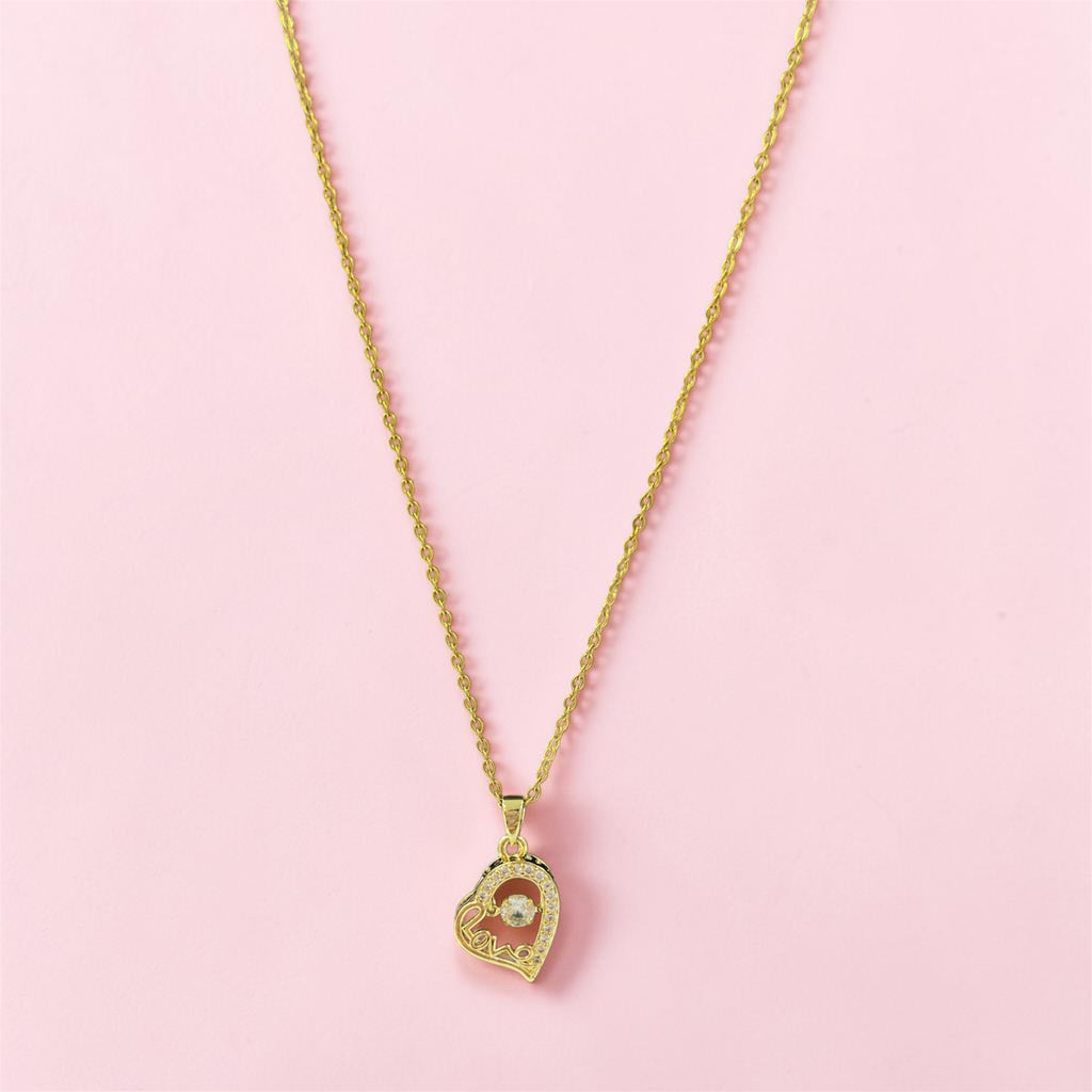 Collier doré pendentif cœur en oxyde de zirconium